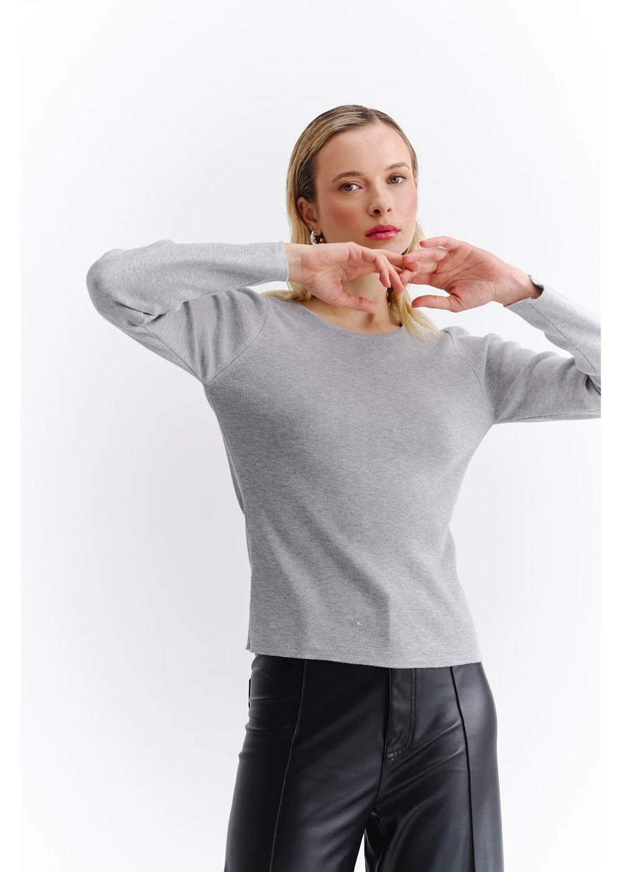 BLUSA BASICA MANGA LARGA GRIS CLARO