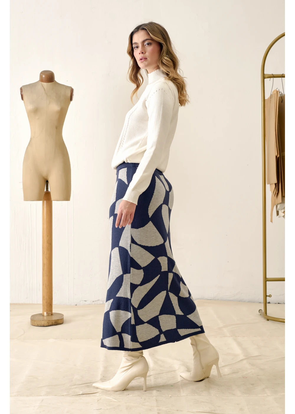 FALDA EAST en AZUL OSCURO - Look de estilo 4 | ZEPHIR