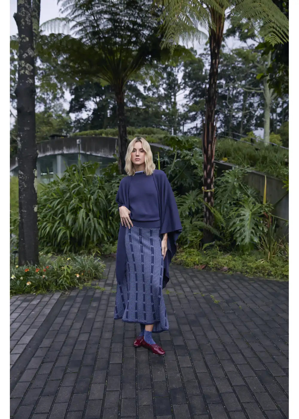 FALDA SOLE en AZUL OSCURO - Vista lateral | ZEPHIR