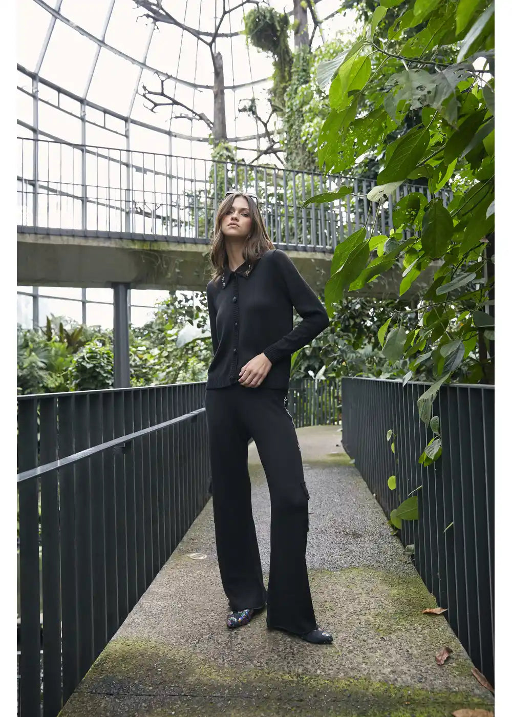 PANTALON ALBA en NEGRO - Vista de espalda | ZEPHIR