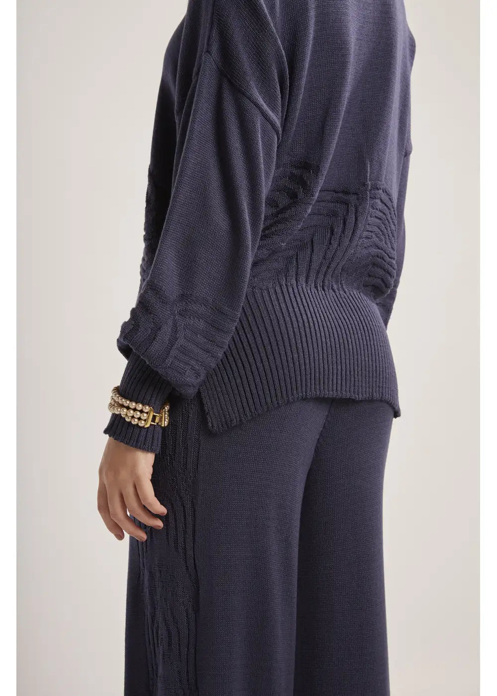PANTALON GAMMA en AZUL OSCURO - Vista de espalda | ZEPHIR