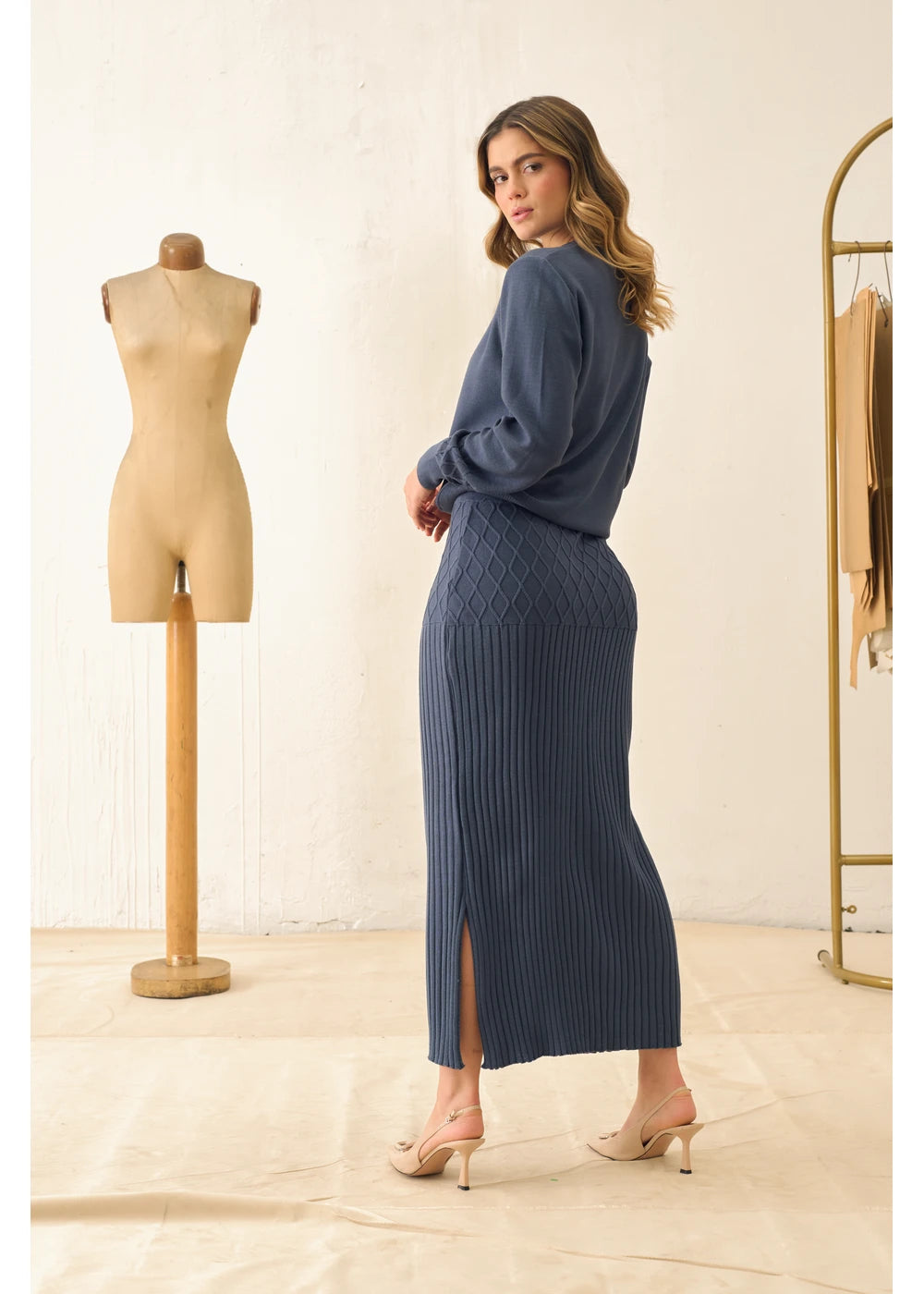 SWEATER BELLE en COBALTO - Look de estilo 6 | ZEPHIR