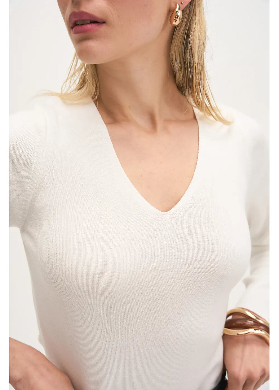 SWEATER EN V BASICO BLANCO