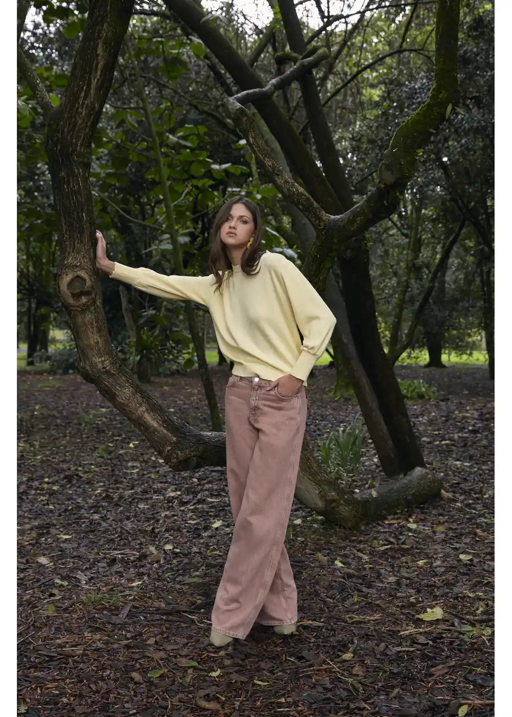 SWEATER INTI en BANANA - Vista de espalda | ZEPHIR