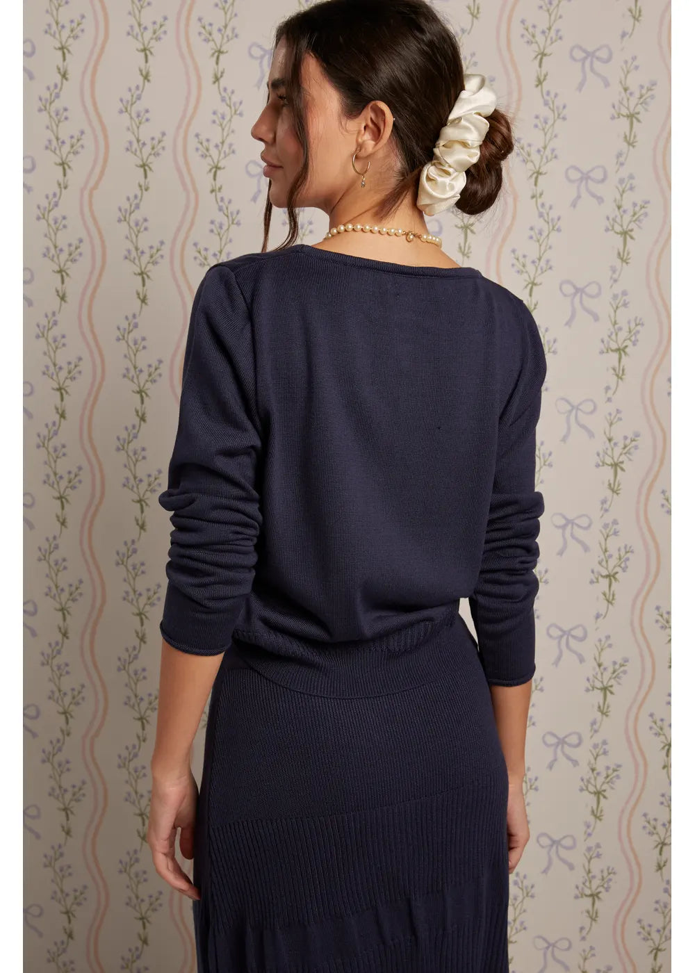 SWEATER LITA en AZUL OSCURO - Vista lateral | ZEPHIR