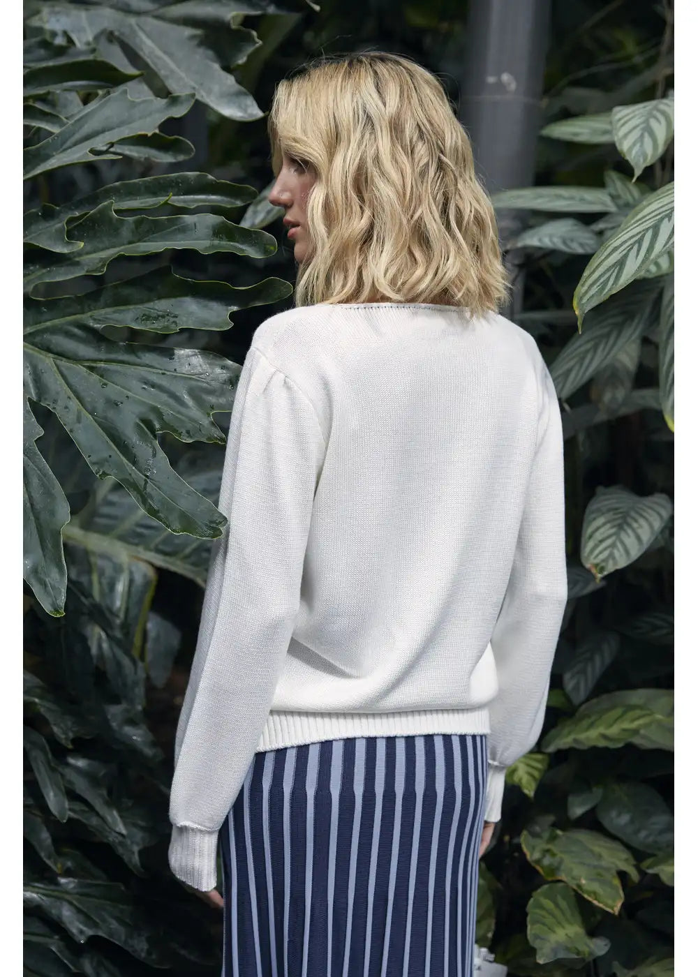 SWEATER MEHER en BLANCO - Vista de espalda | ZEPHIR