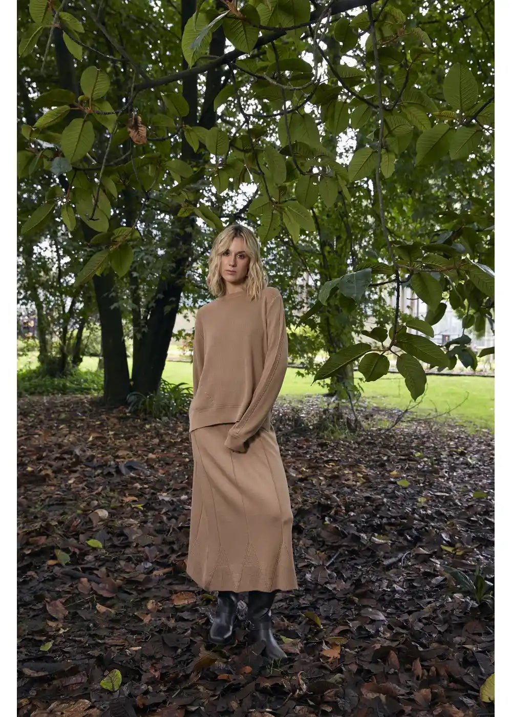 SWEATER SAHAR en CHAI - Vista de espalda | ZEPHIR