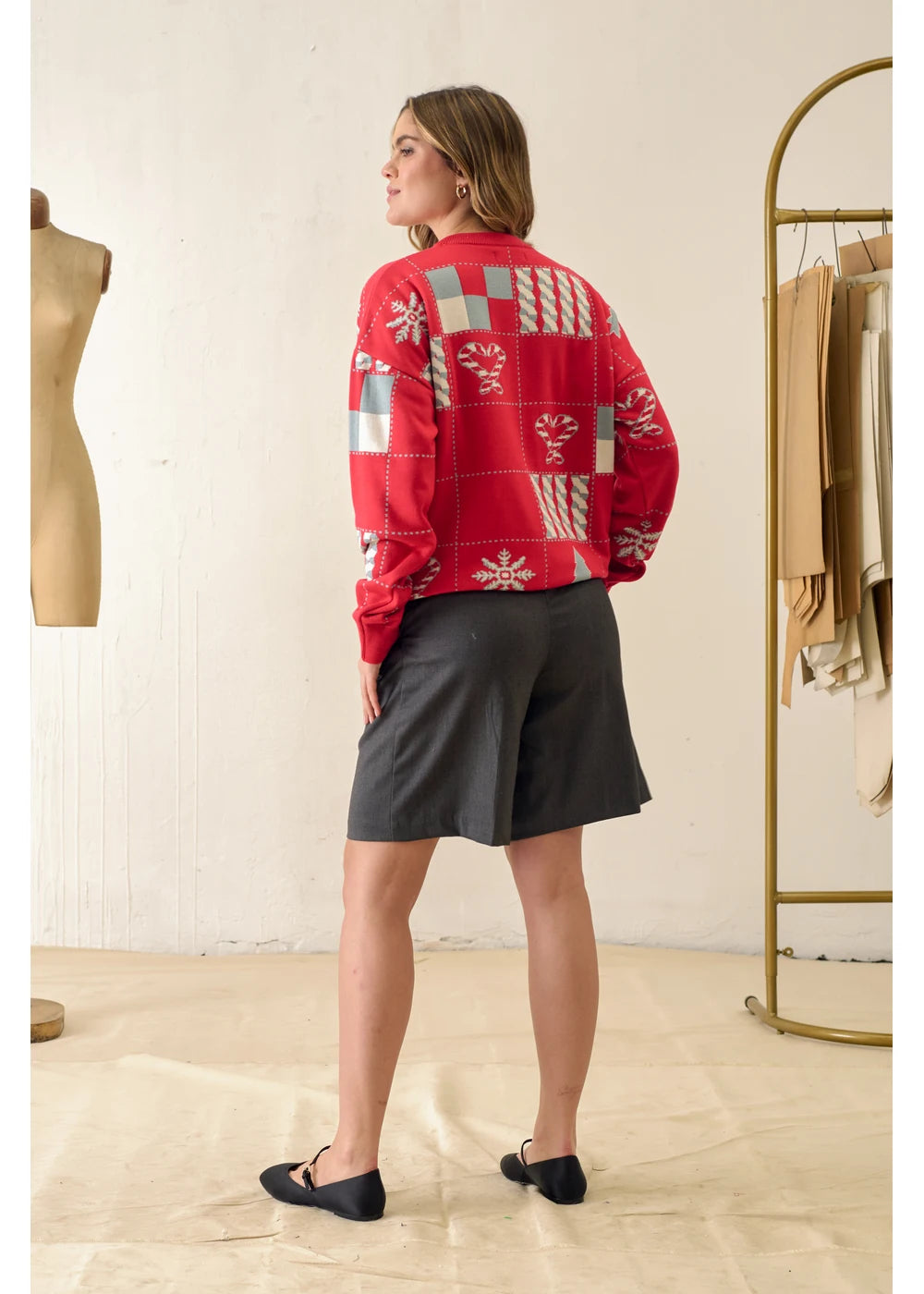 SWEATER UGLY JOY en ESCARLATA - Look de estilo 5 | ZEPHIR