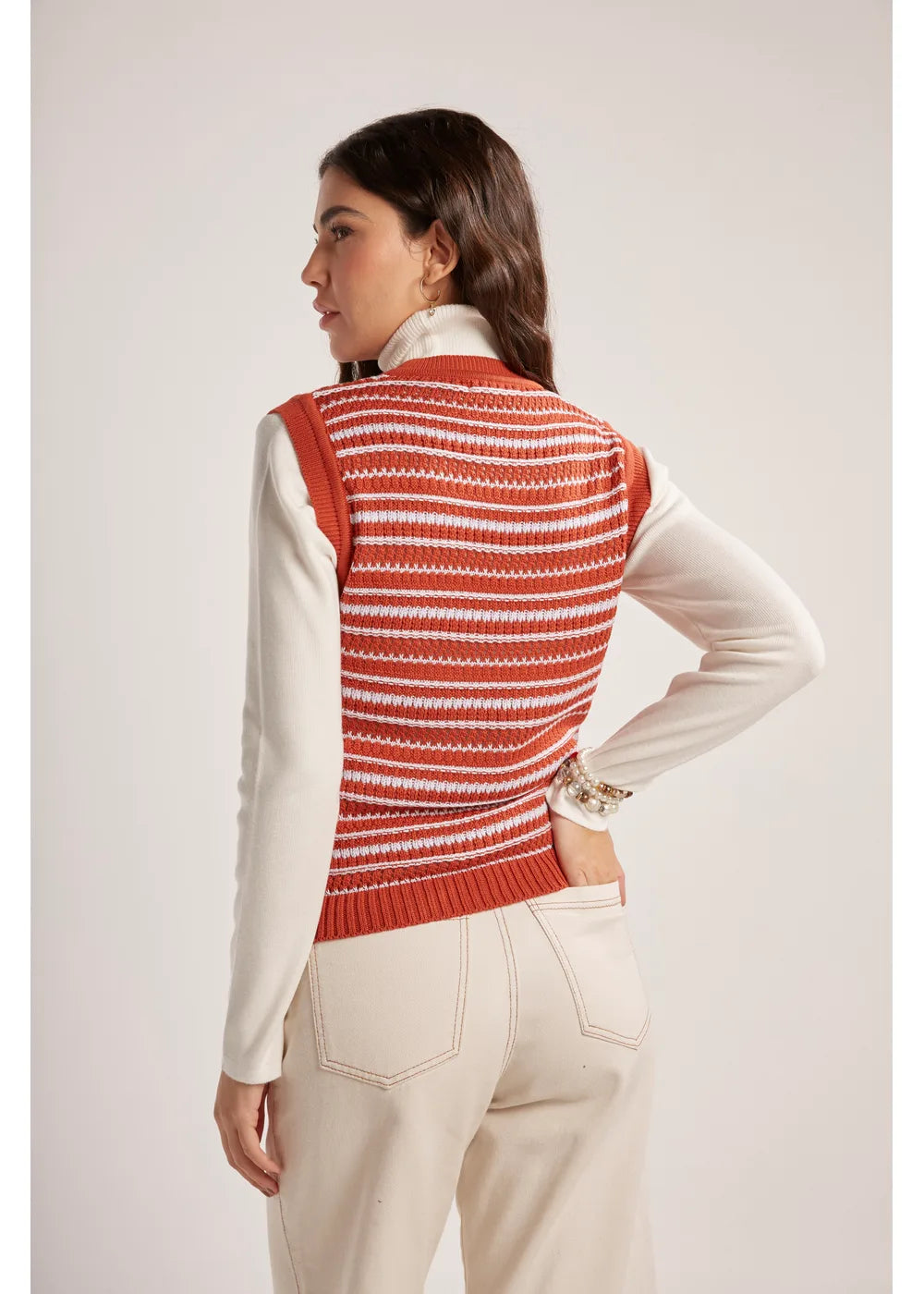VEST NILE en BURNT ORANGE - Vista de espalda | ZEPHIR
