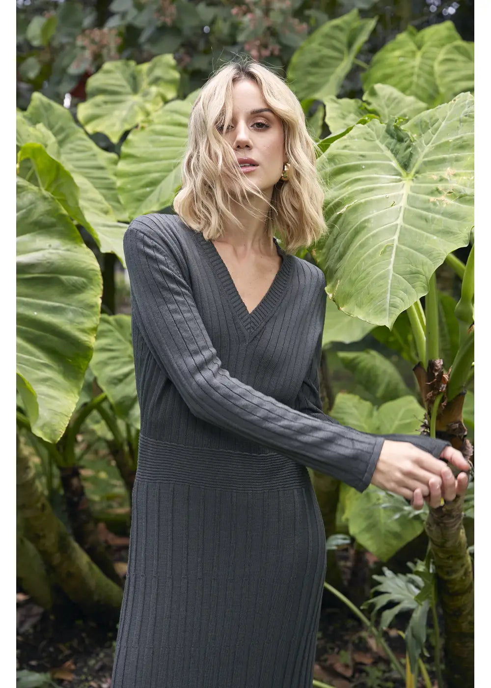 VESTIDO ELICE en VERDE MILITAR - Vista de espalda | ZEPHIR